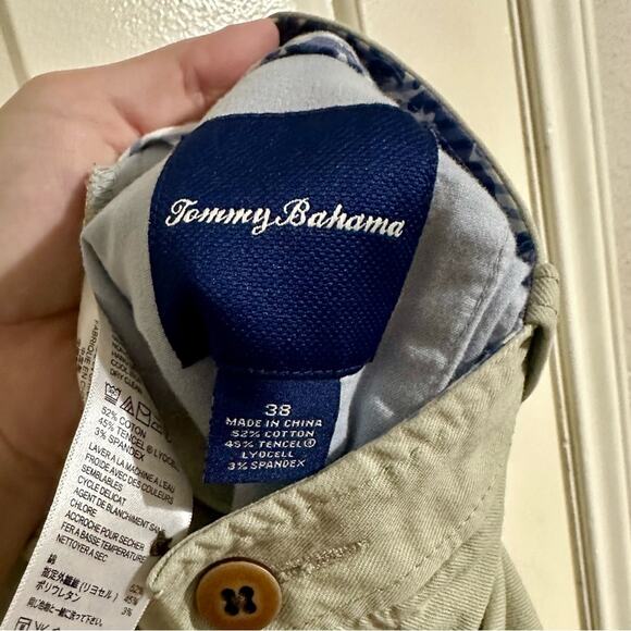 Men’s Tommy Bahama khaki Tan Flat Front Shorts size 38 - Picture 4 of 5